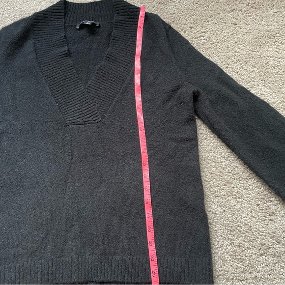 Inc international concepts black sweater v neck small - Picture 4 of 7